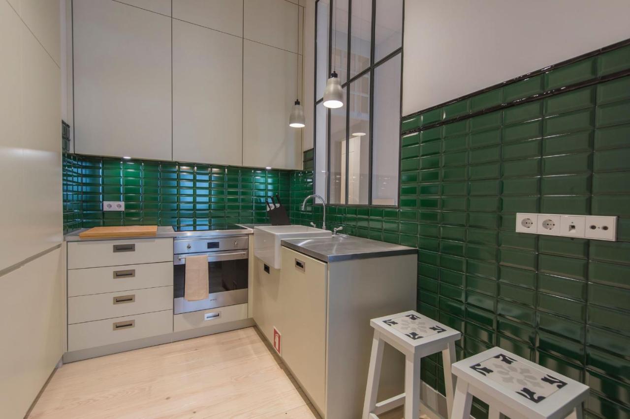 Lovelystay - Charming 3 Bedroom Wonder Downtown ลิสบอน ภายนอก รูปภาพ