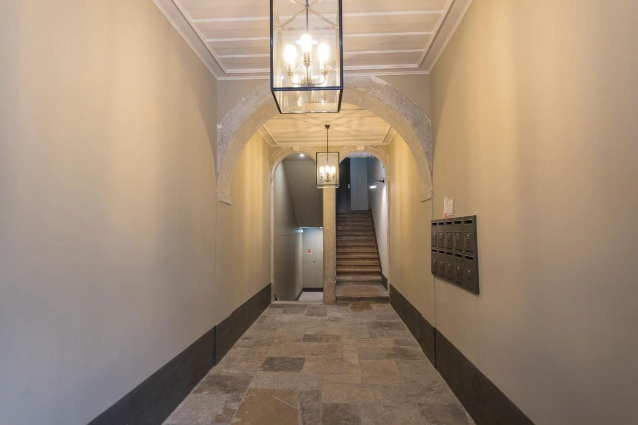 Lovelystay - Charming 3 Bedroom Wonder Downtown ลิสบอน ภายนอก รูปภาพ