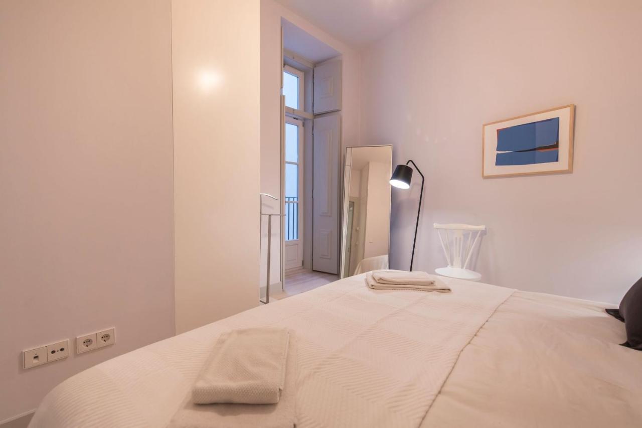 Lovelystay - Charming 3 Bedroom Wonder Downtown ลิสบอน ภายนอก รูปภาพ